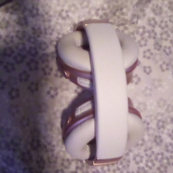 Bose noise cancelling headphones - Picture 4 of 4